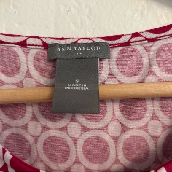 Ann Taylor Red-White Patterned Tank Top Blouse, Size S - Picture 4 of 5